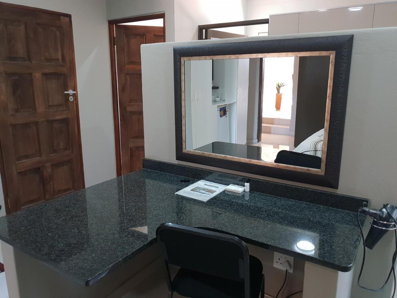 Fa'Trez Guest House & Spa Pretoria Ngoại thất bức ảnh
