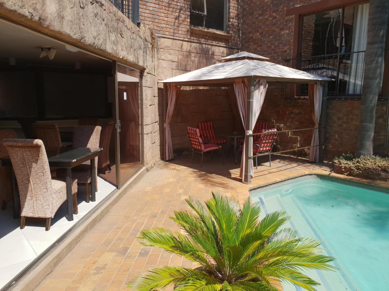 Fa'Trez Guest House & Spa Pretoria Ngoại thất bức ảnh